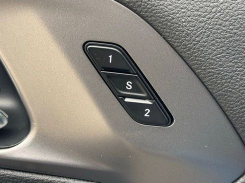 New 2026 Chrysler Pacifica Select FWD image 8
