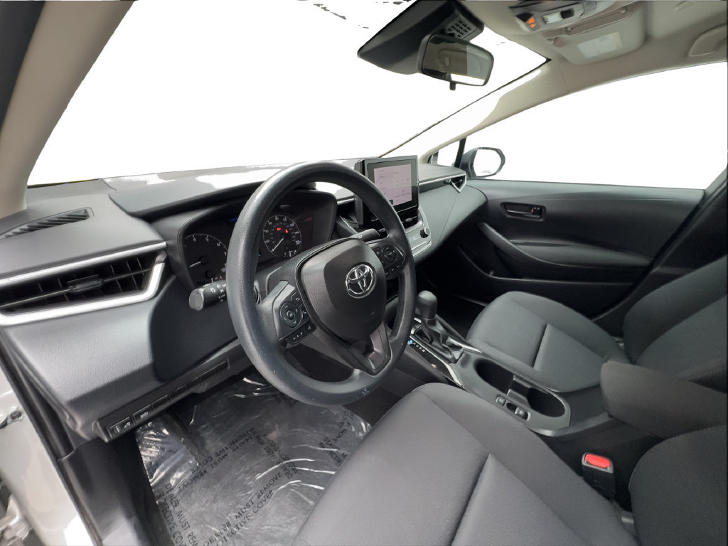 Used 2025 Toyota Corolla LE FWD image 22