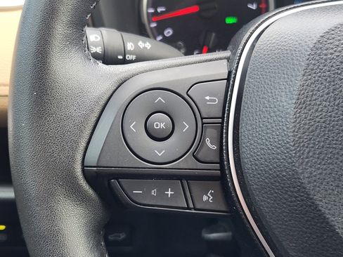 Used 2021 Toyota RAV4 XLE w/ Convenience Package image 31