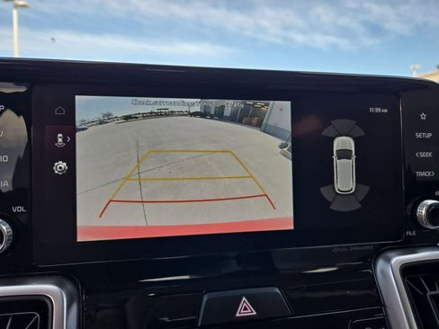 Certified 2022 Kia Sorento EX w/ Panoramic Sunroof Package image 30