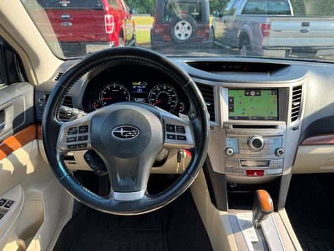 Used 2014 Subaru Outback 2.5i Limited AWD/4WD image 18