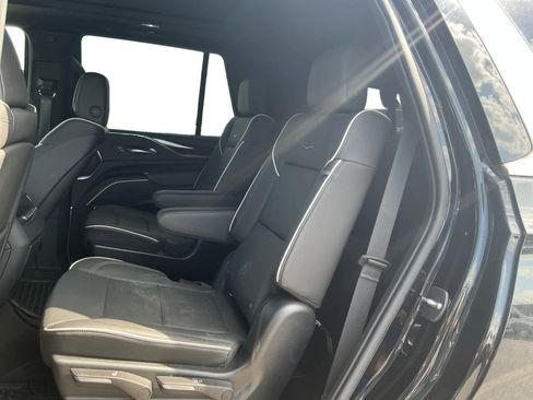 Used 2022 Cadillac Escalade Premium Luxury w/ LPO, Radiant Package AWD/4WD image 12