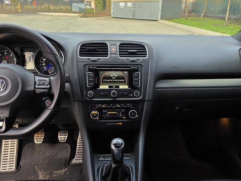 Used 2012 Volkswagen Golf R 4-Door image 12