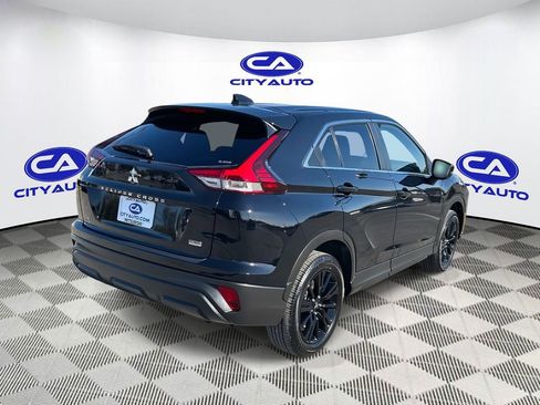 Used 2025 Mitsubishi Eclipse Cross LE image 3