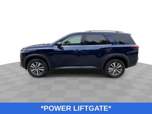 Used 2023 Nissan Pathfinder SL AWD/4WD image 6