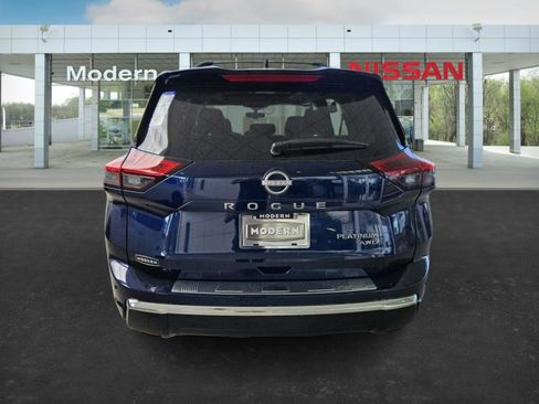 New 2026 Nissan Rogue Platinum image 6