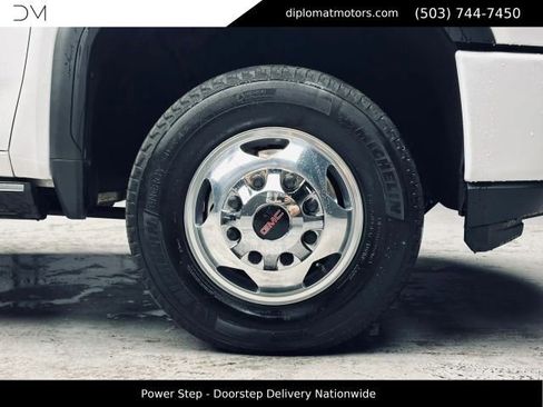 Used 2022 GMC Sierra 3500 Denali AWD/4WD image 43