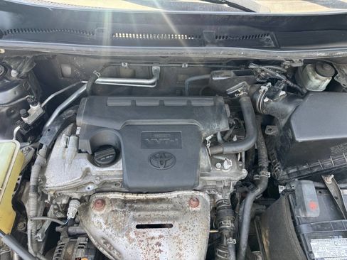 Used 2015 Toyota RAV4 LE AWD/4WD image 9