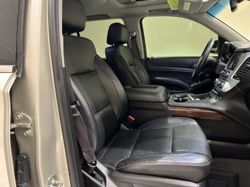 Used 2017 GMC Yukon SLT w/ Open Road Package AWD/4WD image 26