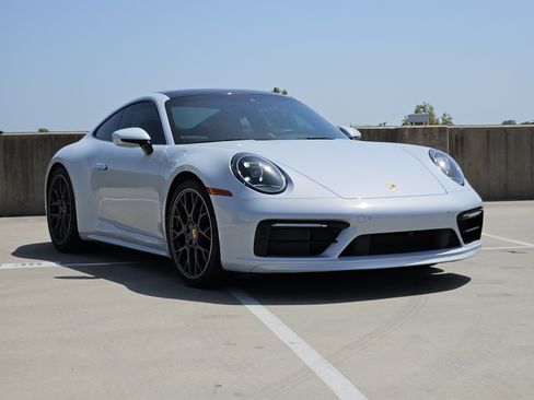 Used 2024 Porsche 911 Carrera 4S AWD/4WD image 10
