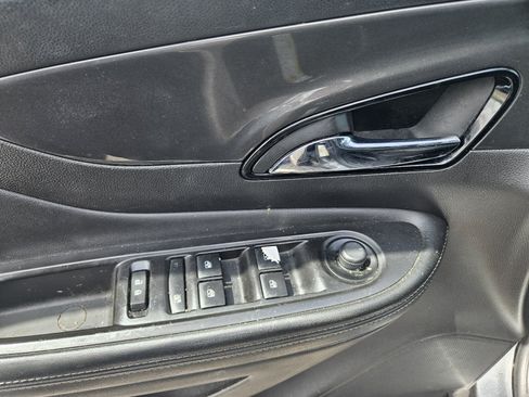 Used 2018 Buick Encore Essence FWD image 9