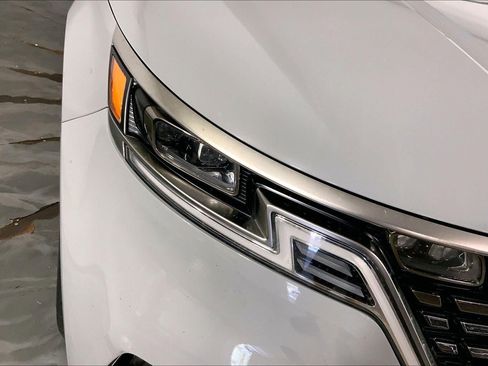 Certified 2024 Kia Carnival SX Prestige FWD image 26