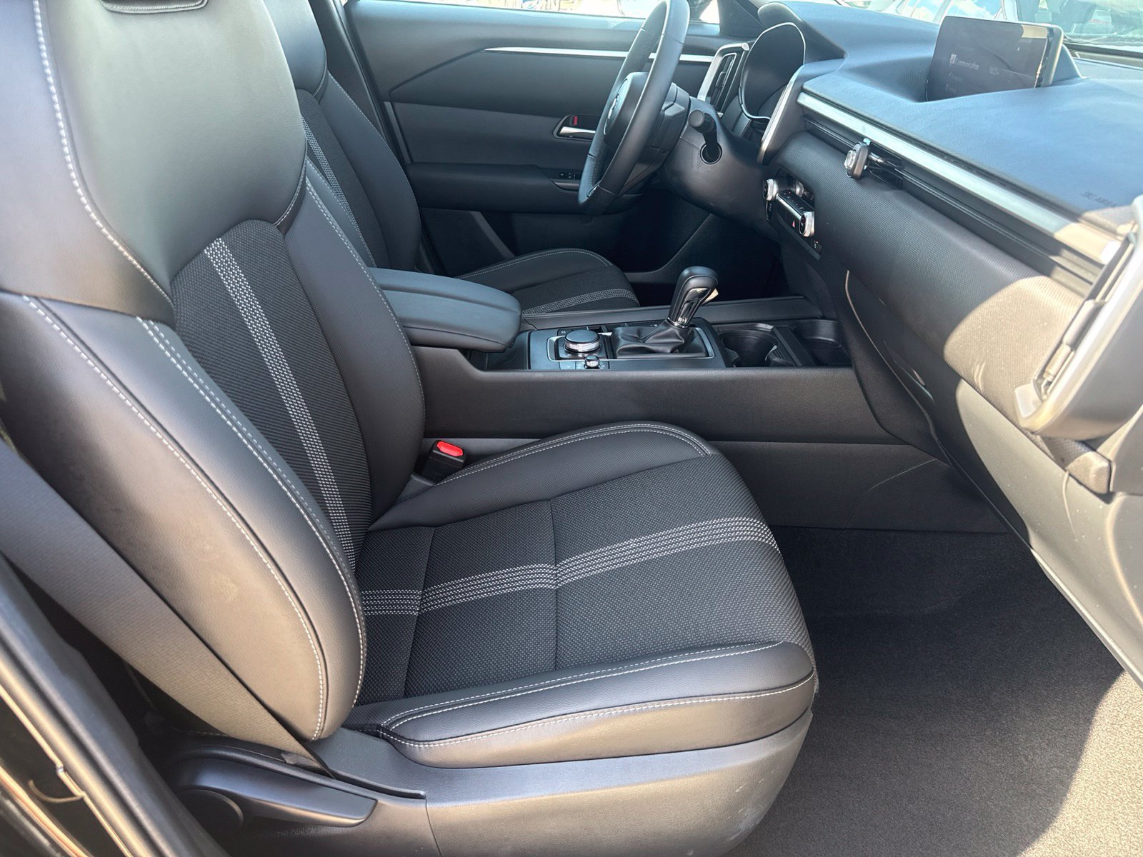 Certified 2026 MAZDA CX-50 AWD 2.5 S w/ Cargo Package image 26