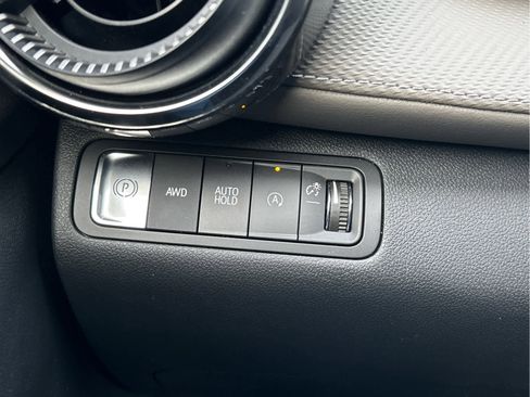 Used 2026 Chevrolet Equinox LT w/ Convenience Package II image 24