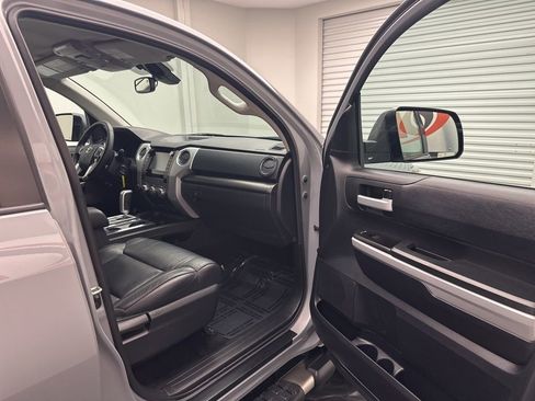 Used 2020 Toyota Tundra SR5 w/ SR5 Leather Package image 8