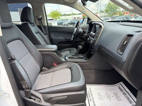 Used 2021 Chevrolet Colorado Z71 w/ Safety Package AWD/4WD image 20