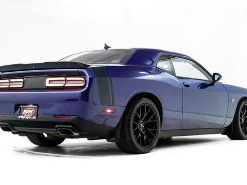 Used 2018 Dodge Challenger R/T Scat Pack image 4
