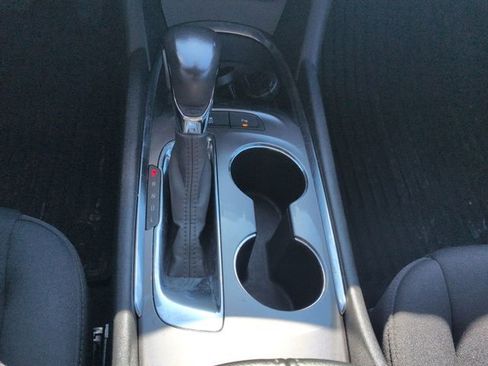 Used 2021 Chevrolet Malibu LT image 17