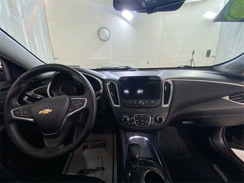 Used 2023 Chevrolet Malibu LT w/ Redline Edition image 27