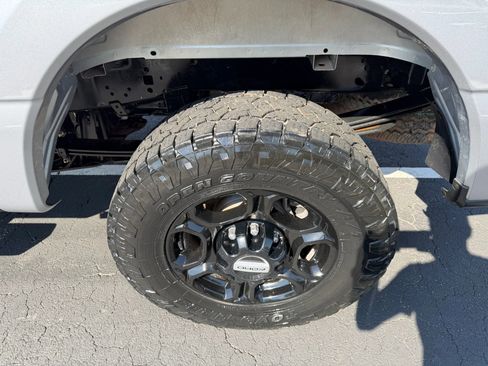 Used 2023 Ford F250 XL w/ STX Appearance Package AWD/4WD image 12