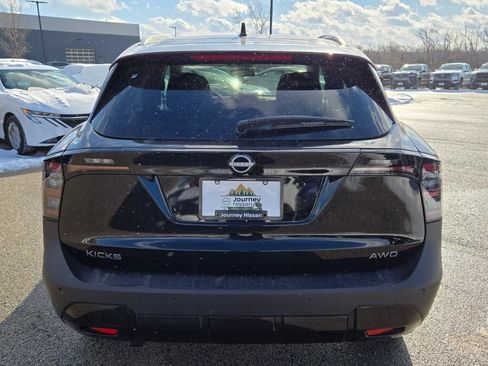 Used 2026 Nissan Kicks SV w/ SV Premium Package AWD/4WD image 13