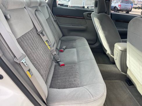 Used 2002 Chevrolet Impala LS w/ Preferred Equipment Group image 19