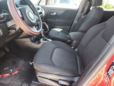 Used 2015 Jeep Renegade Latitude w/ Trailer Tow Group AWD/4WD image 14