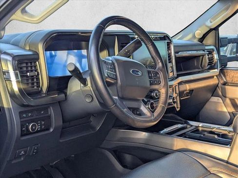 Used 2023 Ford F250 Lariat w/ Lariat Ultimate Package image 2