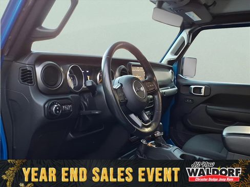 Used 2022 Jeep Gladiator Willys image 8