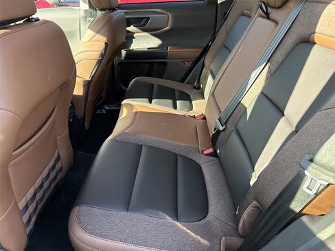 Used 2025 Ford Bronco Sport Outer Banks w/ Outer Banks Tech Package+ image 11