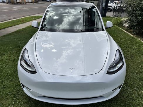 Used 2025 Tesla Model Y Long Range AWD/4WD image 12