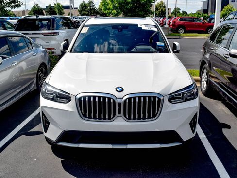 Used 2024 BMW X3 xDrive30i AWD/4WD image 2