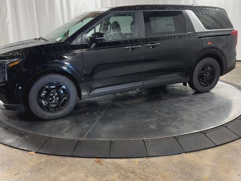 New 2026 Kia Carnival image 5