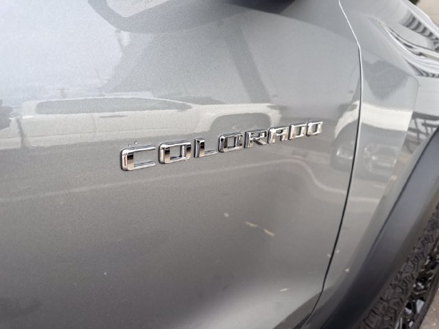 Used 2025 Chevrolet Colorado Trail Boss AWD/4WD image 36