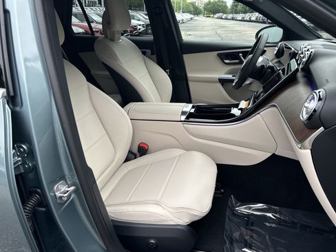 New 2026 Mercedes-Benz GLC 300 image 44
