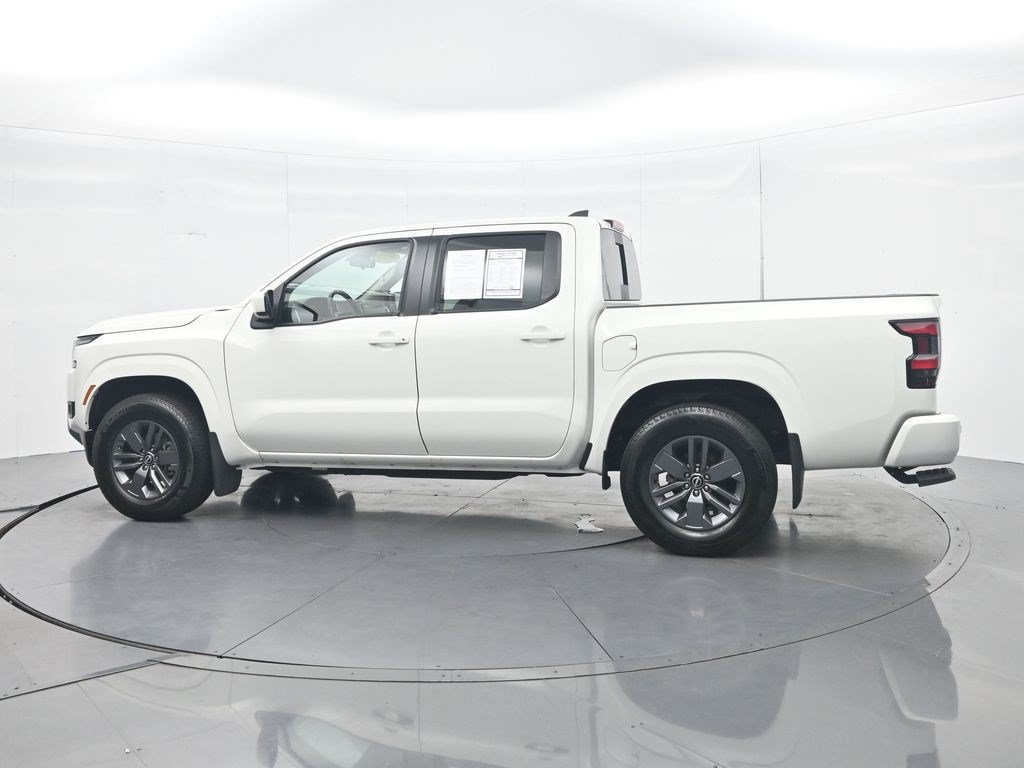 Used 2025 Nissan Frontier SV RWD image 8