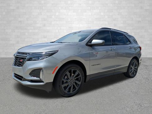 Used 2023 Chevrolet Equinox RS FWD image 5