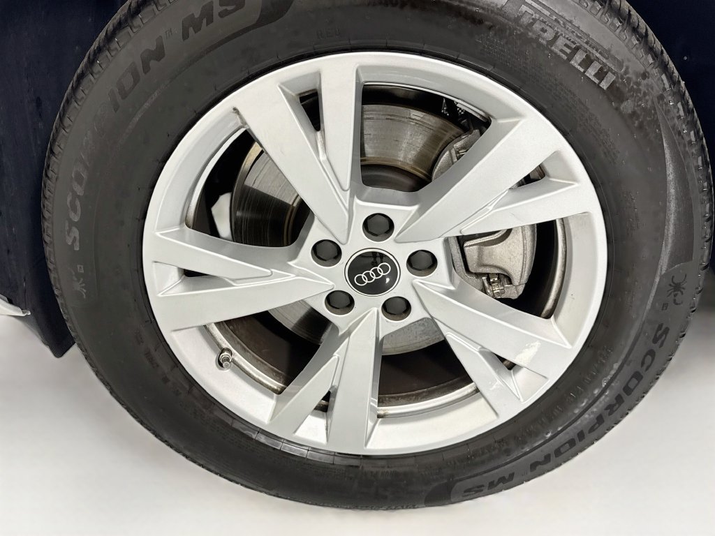 Certified 2025 Audi Q5 Premium w/ Convenience Package AWD/4WD image 30