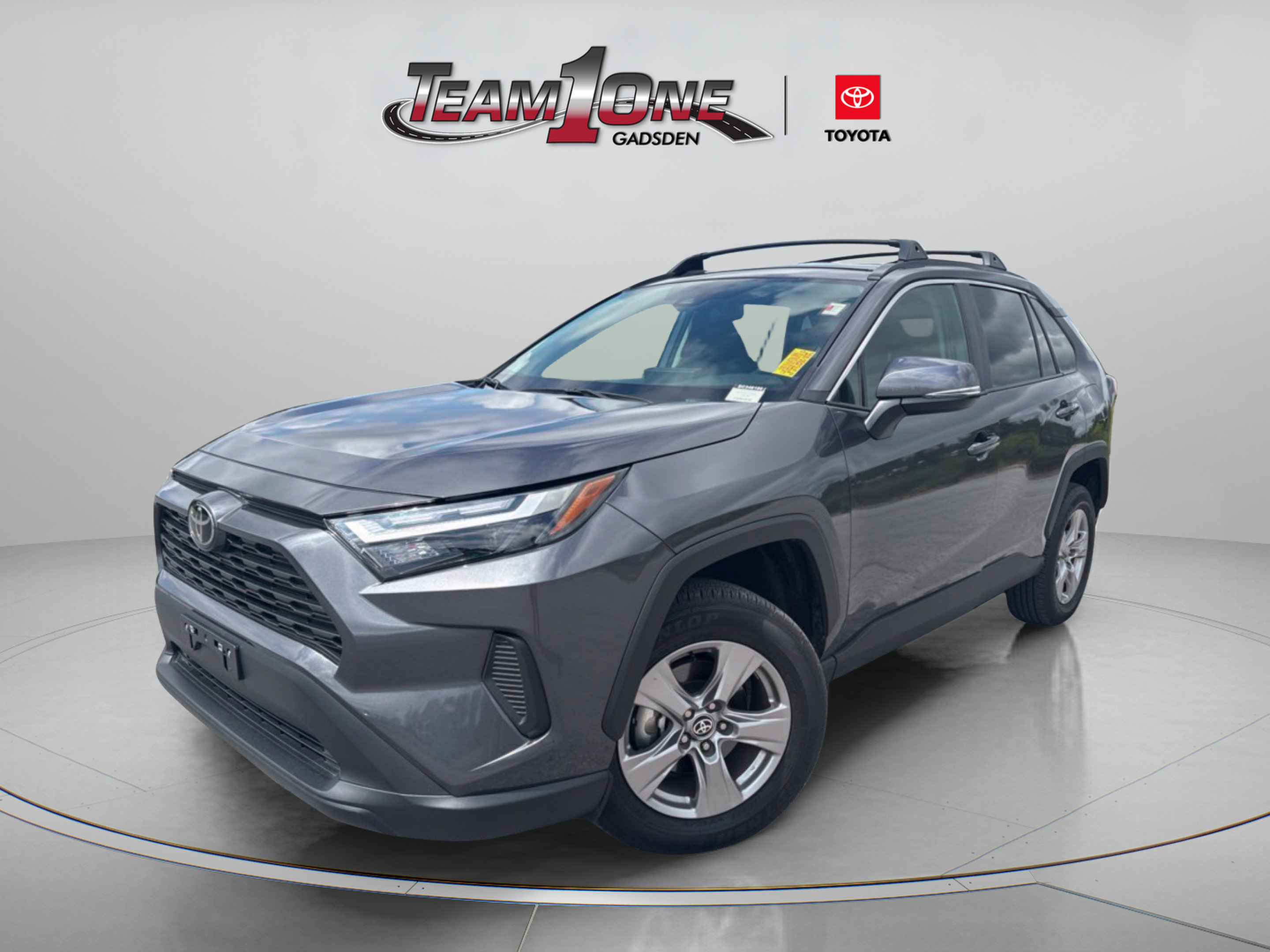 Used 2025 Toyota RAV4 XLE FWD image 4