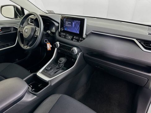 Used 2025 Toyota RAV4 LE image 34
