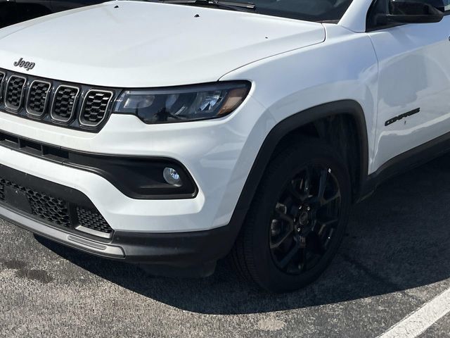 Used 2026 Jeep Compass Latitude AWD/4WD image 8