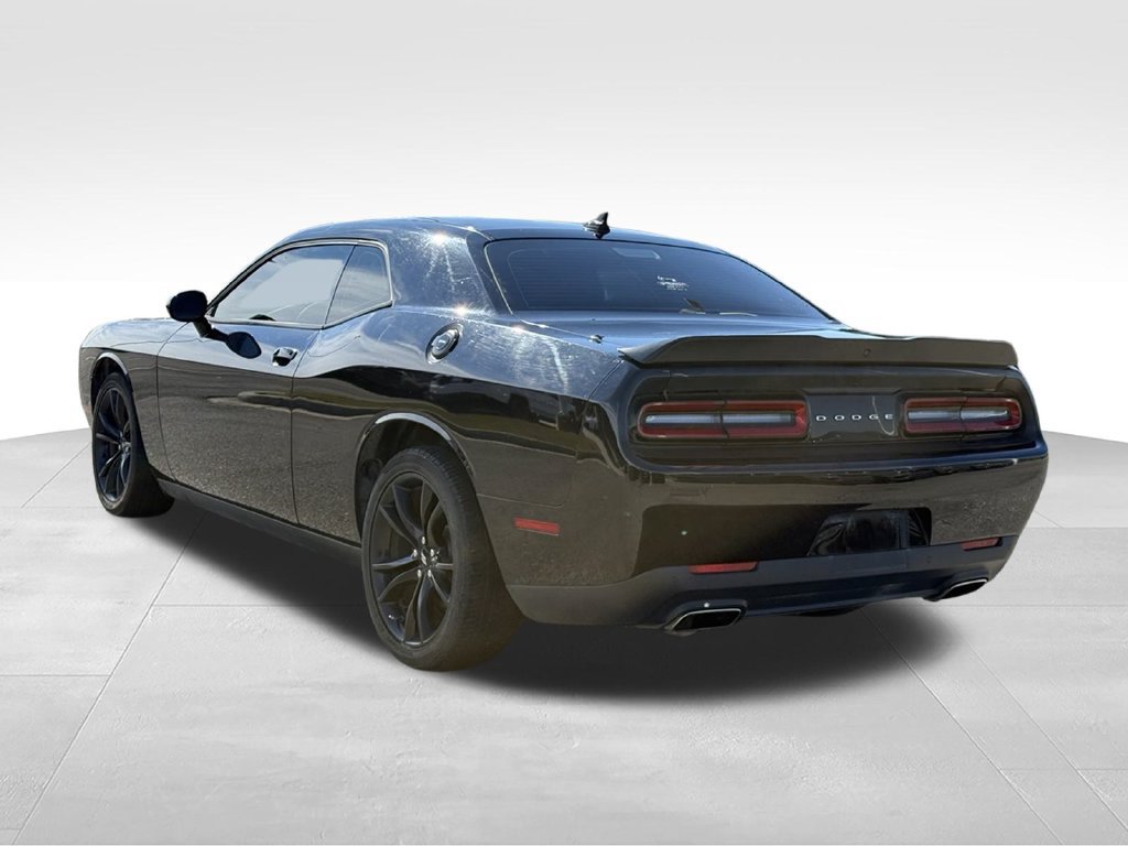 Used 2018 Dodge Challenger SXT Plus RWD image 3