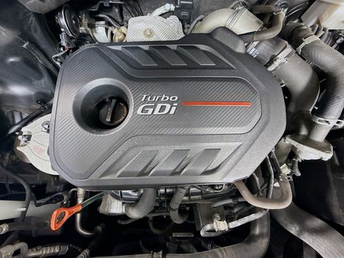 Used 2017 Hyundai Santa Fe Sport 2.0T image 39