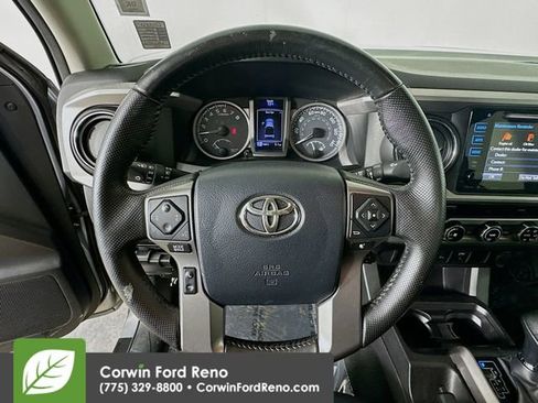 Used 2016 Toyota Tacoma SR5 w/ SR5 Appearance Package (DN) image 11
