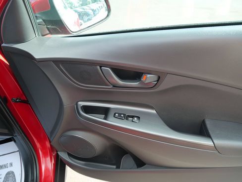 Used 2021 Hyundai Kona SE FWD image 21