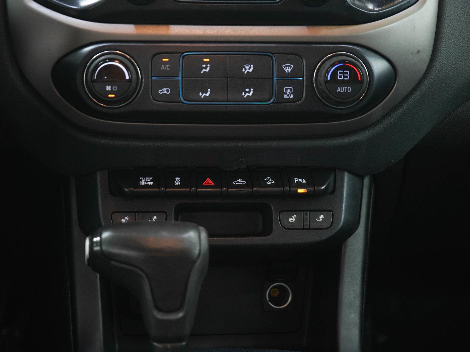 Used 2019 Chevrolet Colorado Z71 AWD/4WD image 19
