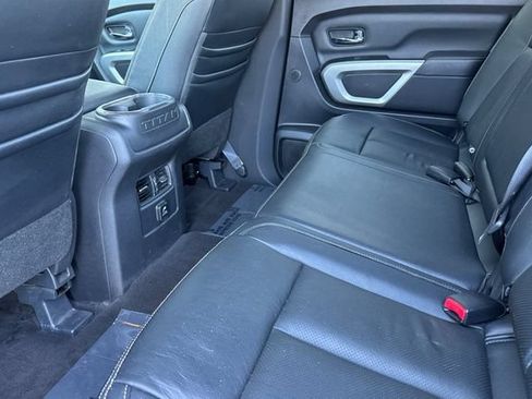 Used 2018 Nissan Titan SL w/ Chrome Package AWD/4WD image 14