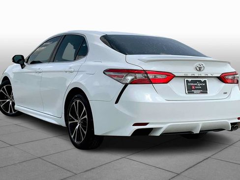 Used 2018 Toyota Camry SE FWD image 10