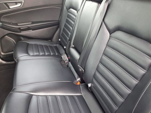 Certified 2022 Ford Edge SEL w/ Convenience Package image 7