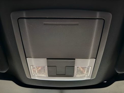 Used 2017 Ford Explorer XLT FWD image 31